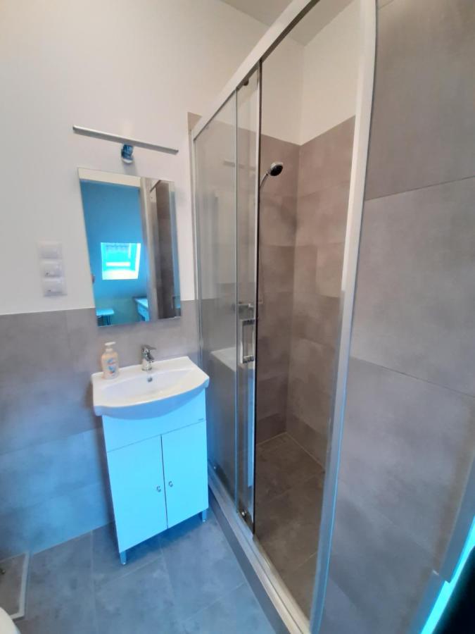 Gyopar Gyoengye Apartmanhaz Orosháza Eksteriør bilde