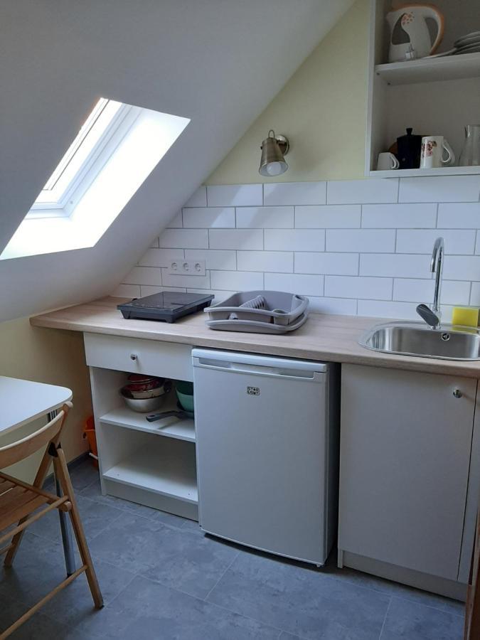 Gyopar Gyoengye Apartmanhaz Orosháza Eksteriør bilde
