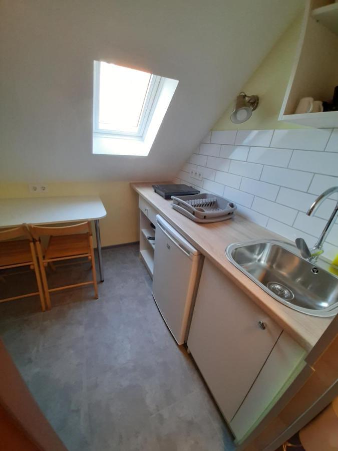 Gyopar Gyoengye Apartmanhaz Orosháza Eksteriør bilde